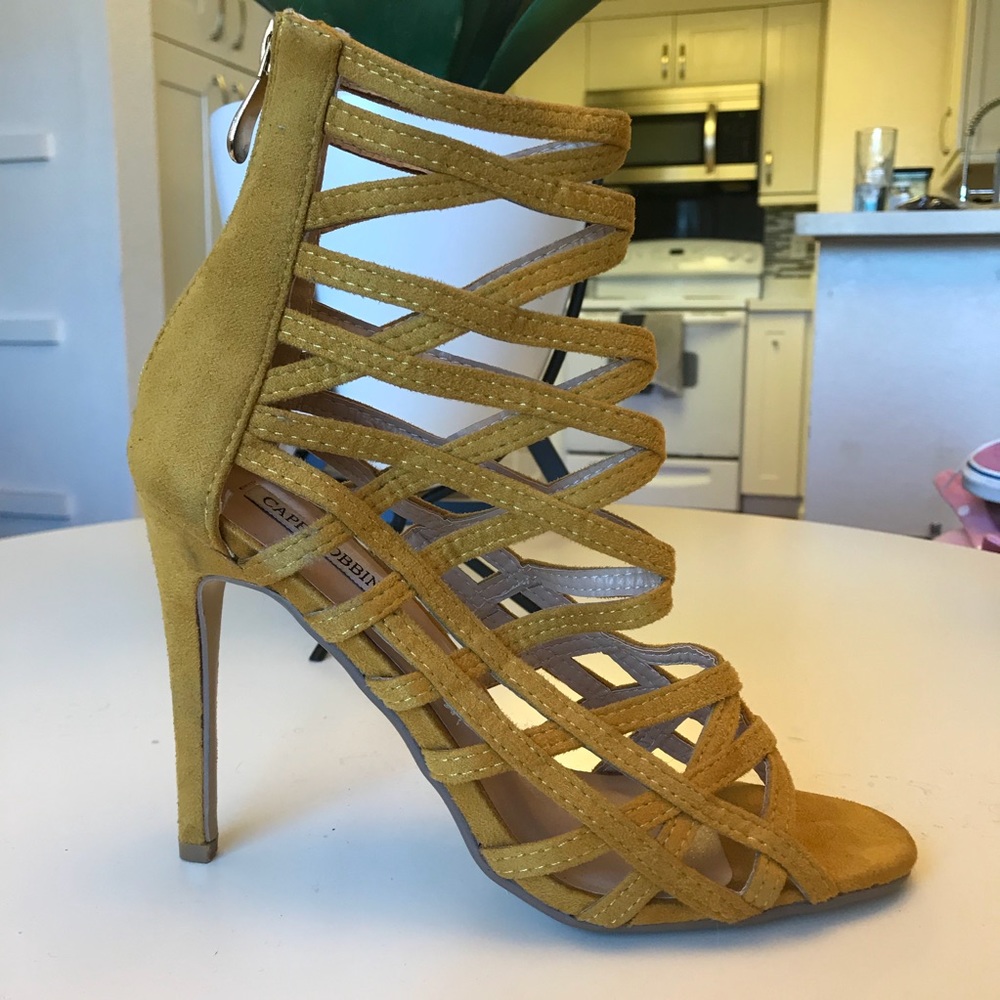 Yellow strappy heels